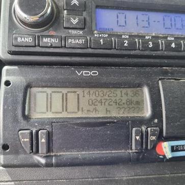 VOLKSWAGEN 25.360 CTC 6X2