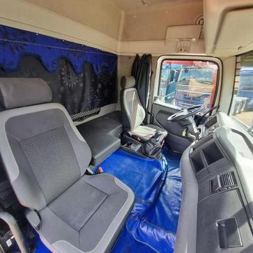 VOLKSWAGEN 25.360 CTC 6X2