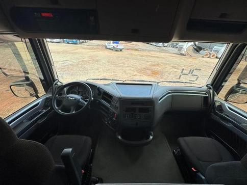 DAF XT FTS480 6X2 SPACE CAB