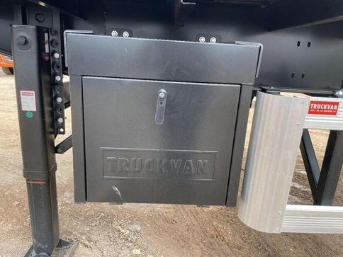 TRUCKVAN SEMIRREBOQUE FURGAO