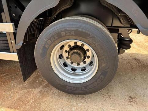 TRUCKVAN SEMIRREBOQUE GRANELEIRO