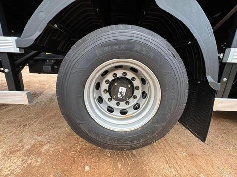 TRUCKVAN SEMIRREBOQUE GRANELEIRO