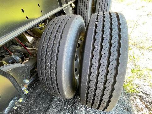 TRUCKVAN SEMIRREBOQUE FURGAO