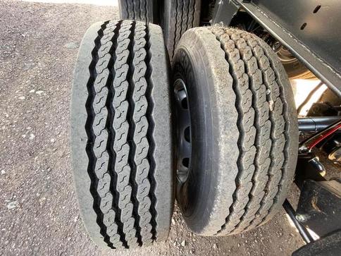TRUCKVAN SEMIRREBOQUE FURGAO