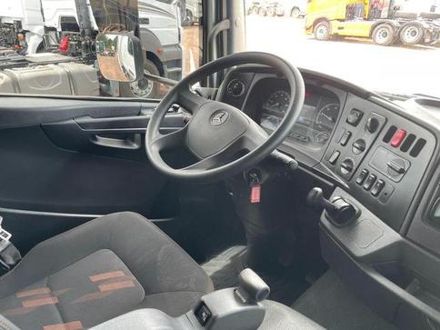 MERCEDES-BENZ ATEGO 2426