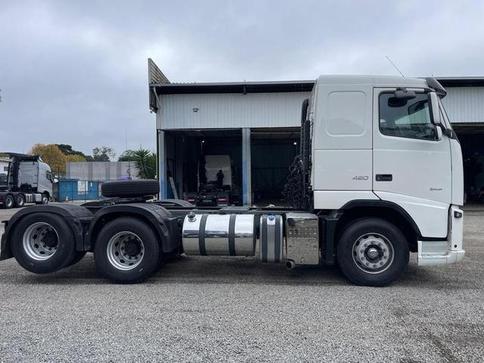 VOLVO FH 420 6X2T