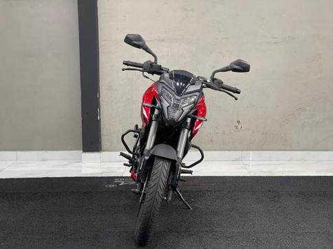 BAJAJ DOMINAR NS160