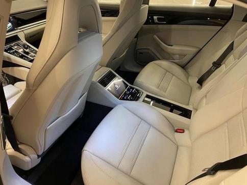 PORSCHE PANAMERA 4SEHY