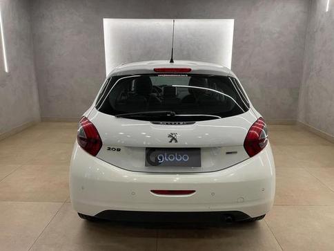 PEUGEOT 208 ALLURE MT