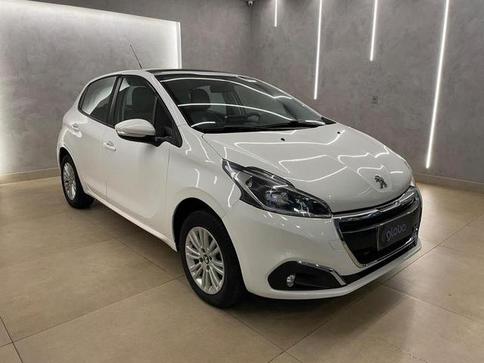 PEUGEOT 208 ALLURE MT