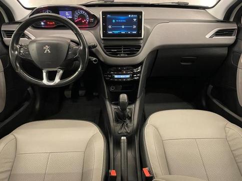 PEUGEOT 208 ALLURE MT