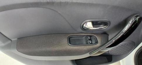 RENAULT SANDERO ZEN 1.0