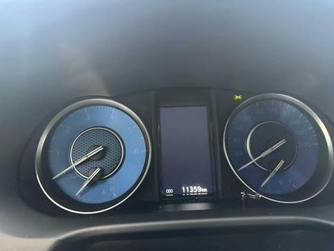 TOYOTA HILUX SW4 2.8 D-4D TURBO DIESEL SRX PLATINUM 7L 4X4 AUTOM�TICO
