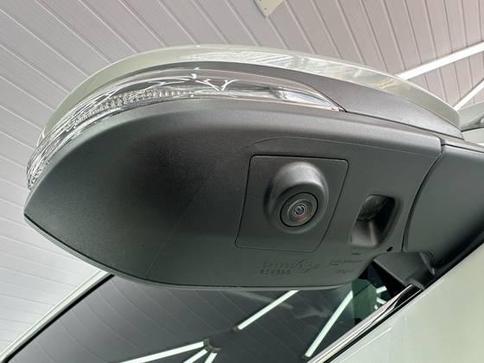 TOYOTA HILUX SW4 2.8 D-4D TURBO DIESEL SRX PLATINUM 7L 4X4 AUTOM�TICO