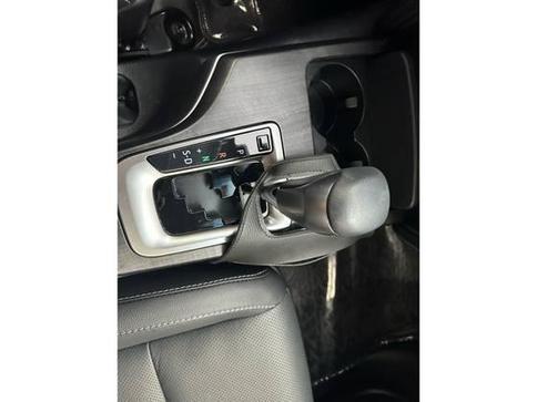 TOYOTA HILUX SW4 2.8 D-4D TURBO DIESEL SRX PLATINUM 7L 4X4 AUTOM�TICO
