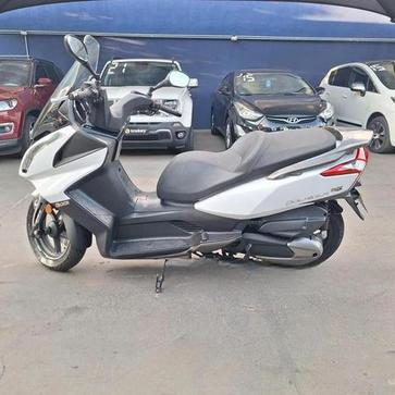 KYMCO DOWNTOWN 300