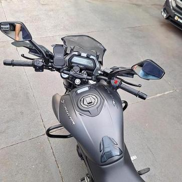 BAJAJ DOMINAR D400