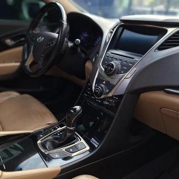 HYUNDAI AZERA 3.0 V6