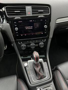 VOLKSWAGEN GOLF GTI AC
