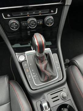 VOLKSWAGEN GOLF GTI AC