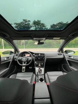 VOLKSWAGEN GOLF GTI AC