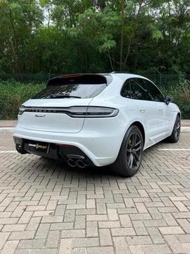 PORSCHE MACAN T