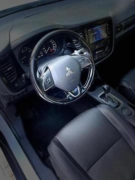 MITSUBISHI OUTLANDER 2.0