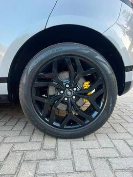 LR EVOQUE P300 HSE RDY