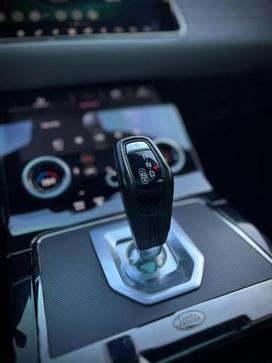LR EVOQUE P300 HSE RDY