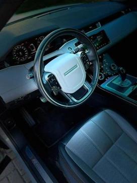 LR EVOQUE P300 HSE RDY