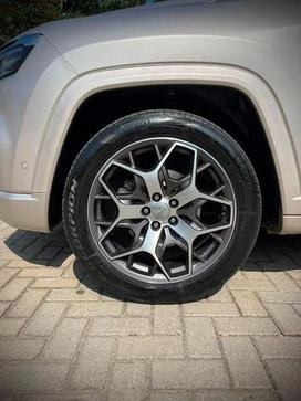 JEEP COMMANDER OVR T270