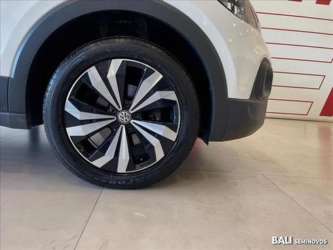 VOLKSWAGEN T-CROSS 1.0 200 TSI TOTAL FLEX AUTOM�TICO