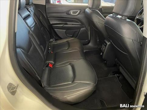 JEEP COMPASS 1.3 T270 TURBO FLEX LONGITUDE AT6
