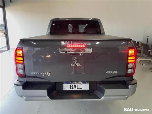 MITSUBISHI L200 TRITON 2.4 16V TURBO DIESEL SPORT HPE CD 4P 4X4 AUTOM�TICO