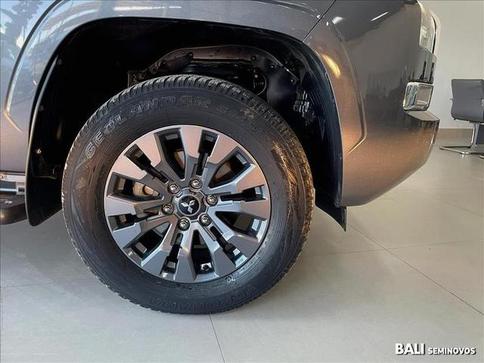 MITSUBISHI L200 TRITON 2.4 16V TURBO DIESEL SPORT HPE CD 4P 4X4 AUTOM�TICO