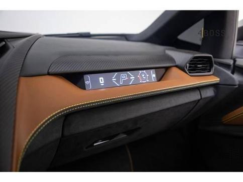 LAMBORGHINI REVUELTO 6.5 V12 PHEV AMT