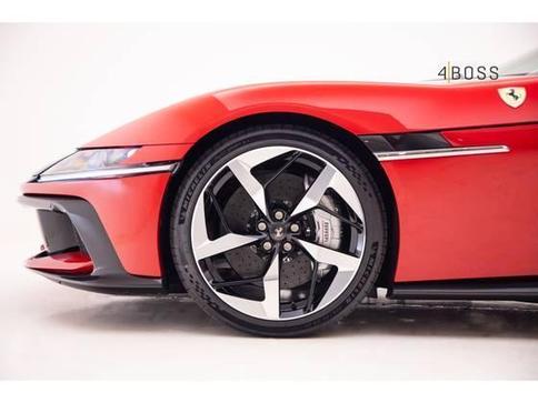 FERRARI 12CILINDRI 6.5 V12 GASOLINA F1-DCT