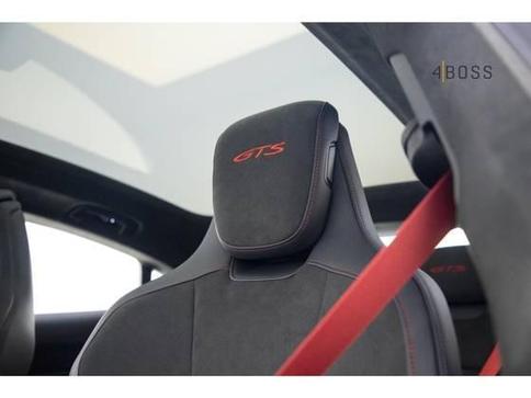PORSCHE TAYCAN GTS EL�TRICO