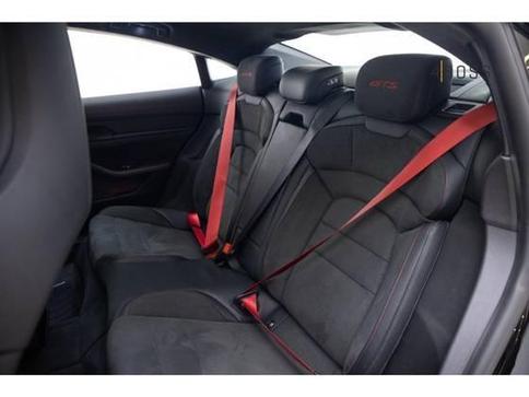 PORSCHE TAYCAN GTS EL�TRICO