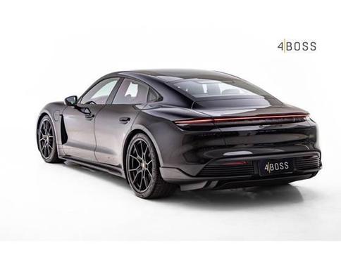 PORSCHE TAYCAN GTS EL�TRICO