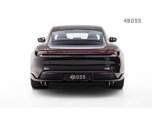 PORSCHE TAYCAN GTS EL�TRICO