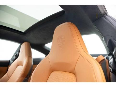 PORSCHE 911 3.6 24V H6 T-HYBRID CARRERA GTS PDK