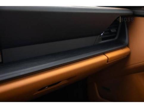 PORSCHE 911 3.6 24V H6 T-HYBRID CARRERA GTS PDK