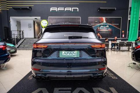 PORSCHE CAYENNE TURBO