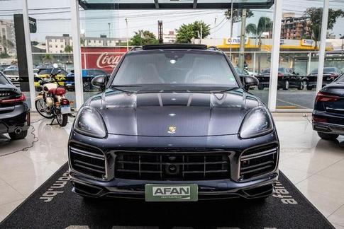 PORSCHE CAYENNE TURBO