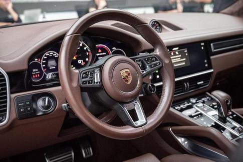 PORSCHE CAYENNE TURBO