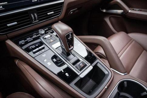 PORSCHE CAYENNE TURBO