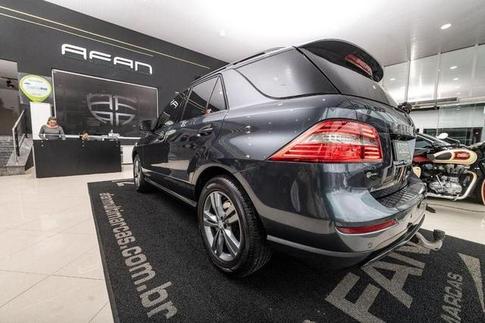 MERCEDES-BENZ ML350BLUETEC