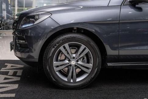 MERCEDES-BENZ ML350BLUETEC