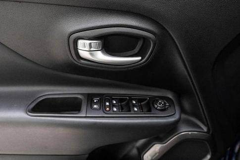 JEEP RENEGADE LGTD T270